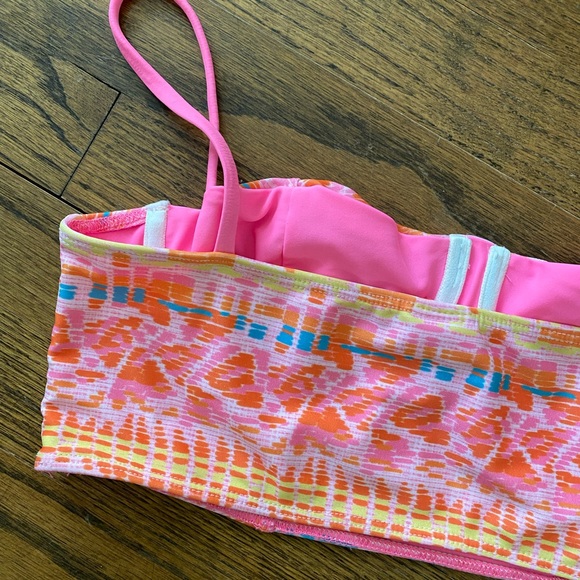 Lolli bralette bikini top. Like new - size medium - Picture 4 of 5